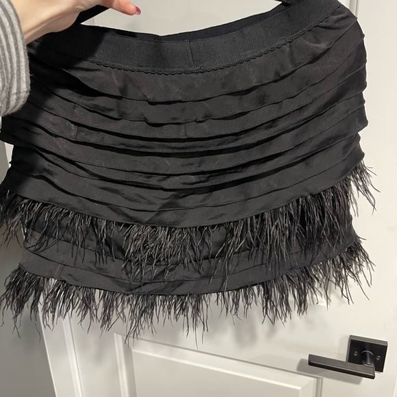 Bcbg maxazria skirt size small worn one time - Picture 3 of 3